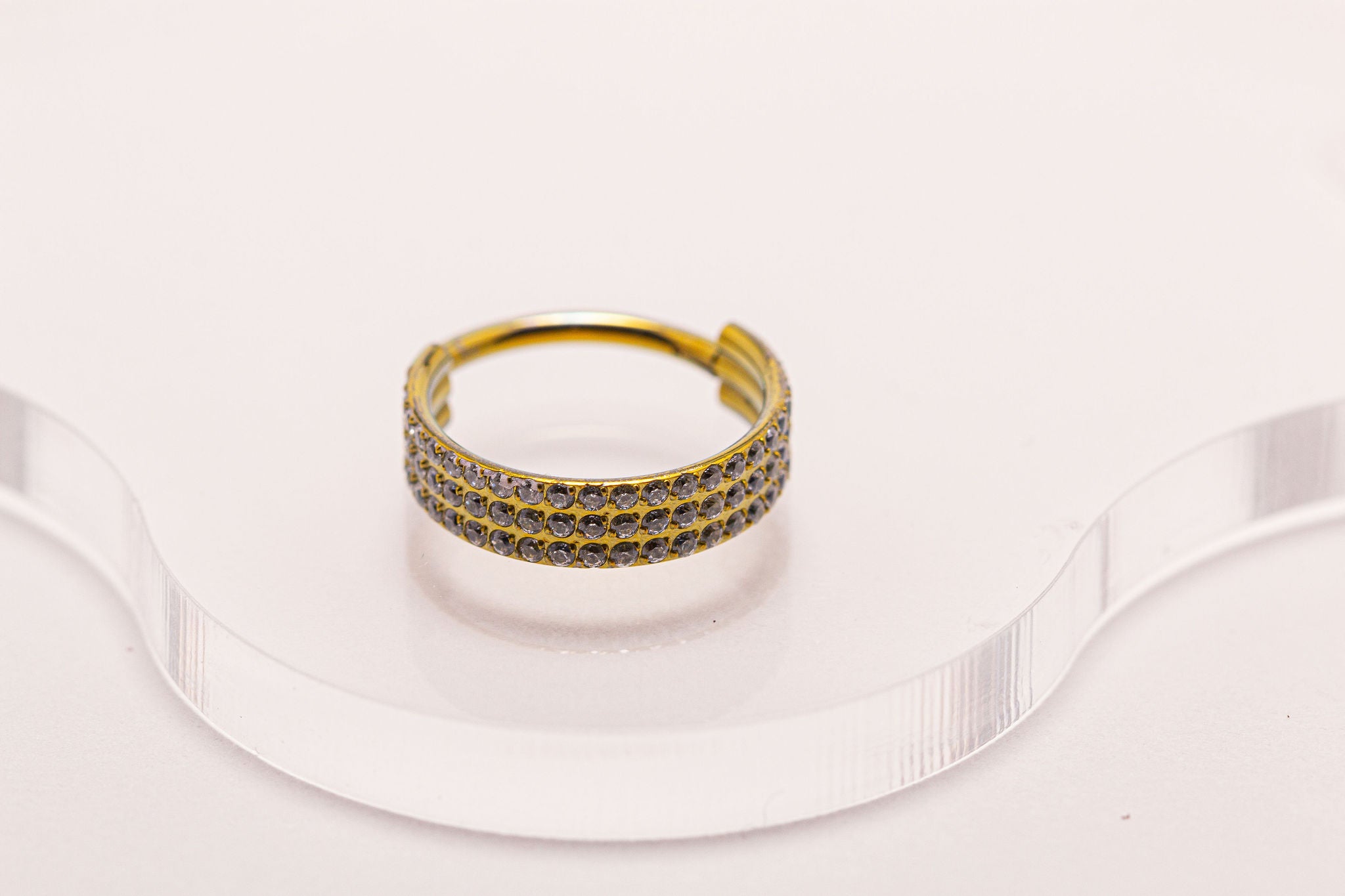 United triple multijewelry