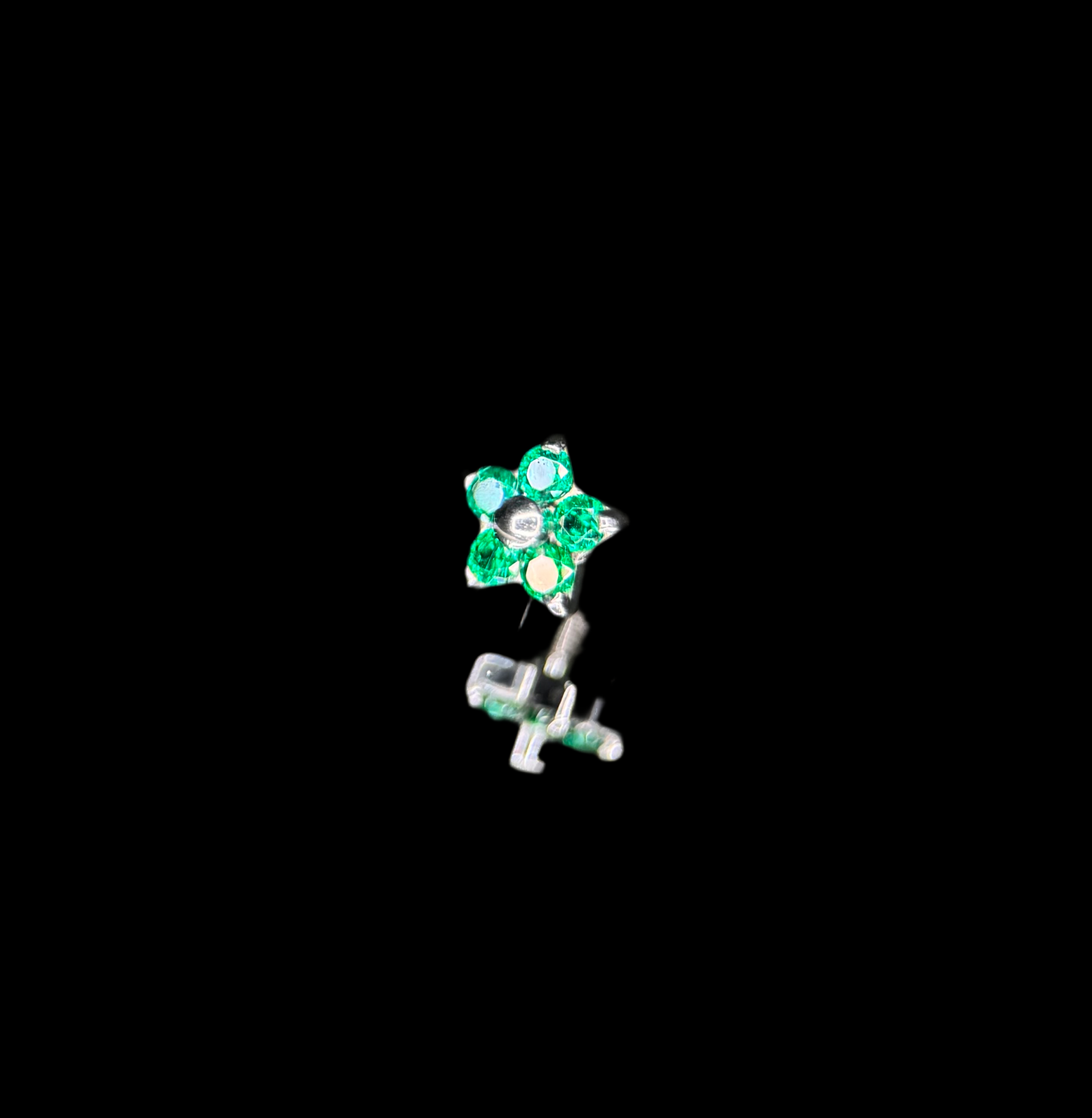 micro penta flower green
