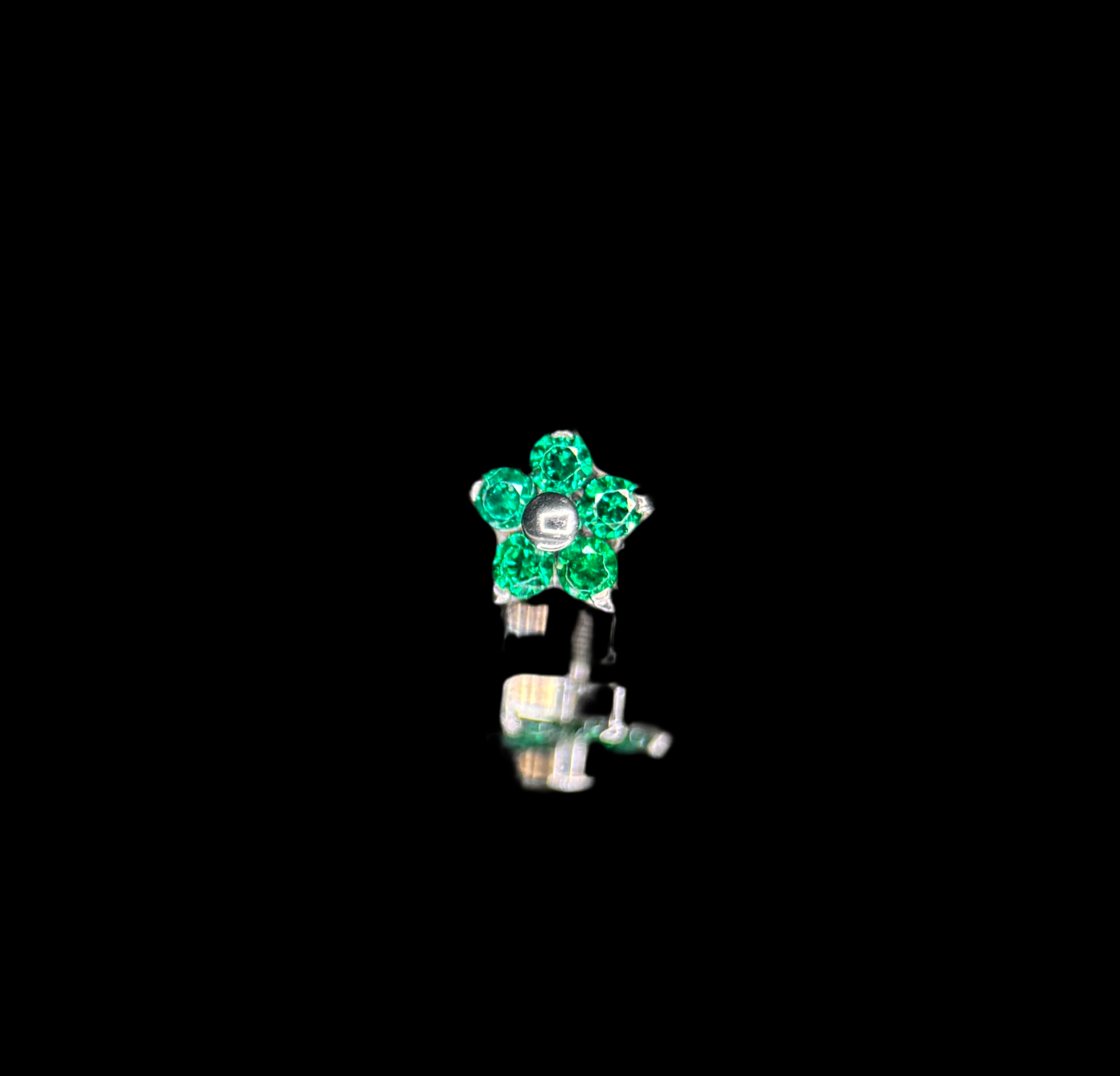 micro penta flower green