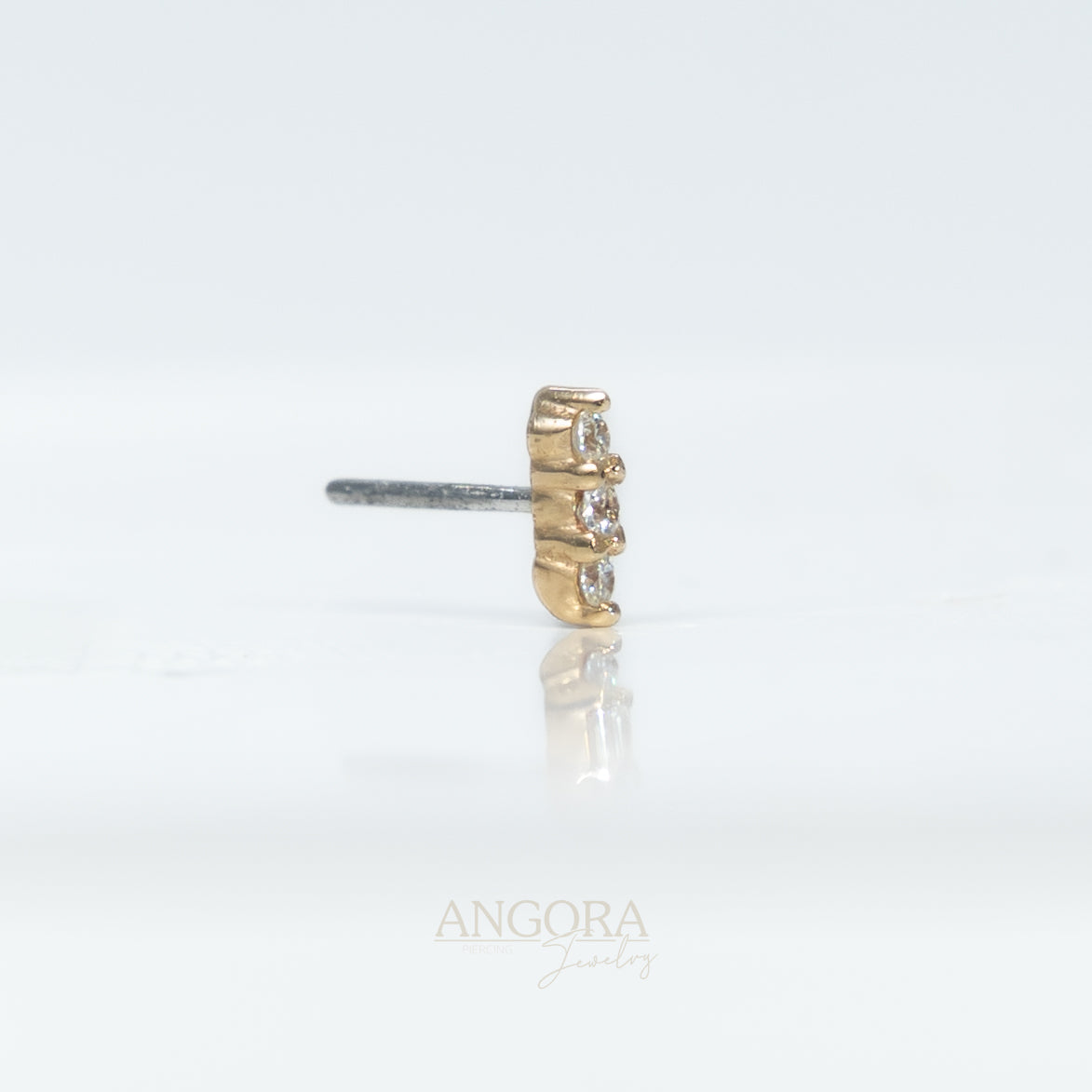 Joyería para piercings Sweet Sand, pequeño broche de verano en oro macizo de 14 quilates.